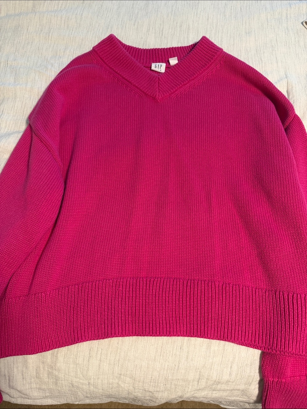 GAP kidsV-Neck Sweater in Fuchsia Pink